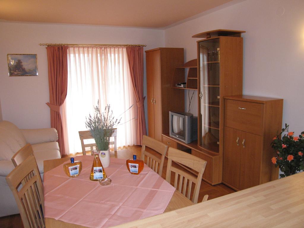 Apartments Stengl Barbat na Rabu ภายนอก รูปภาพ